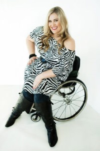 Photo of Marayke Jonkers smiling with her hand on her hip